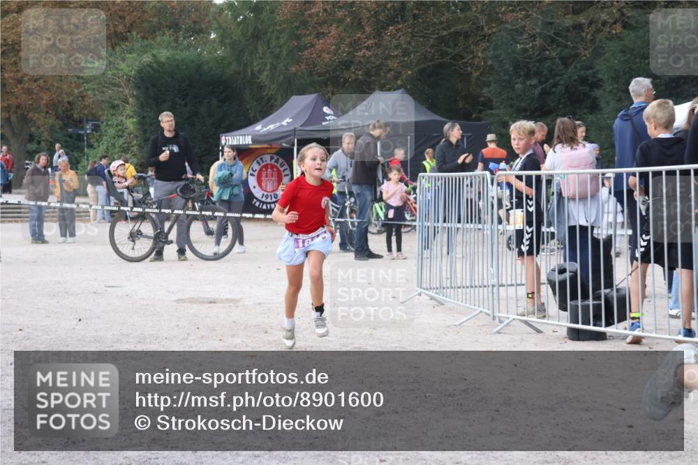 14.09.2025 - Stadtparktriathlon Strokosch-Dieckow http://msf.ph/oto/8901600 14.09.2025 15:04:52 Ziel 1812, 1837 meine-sportfotos.de
