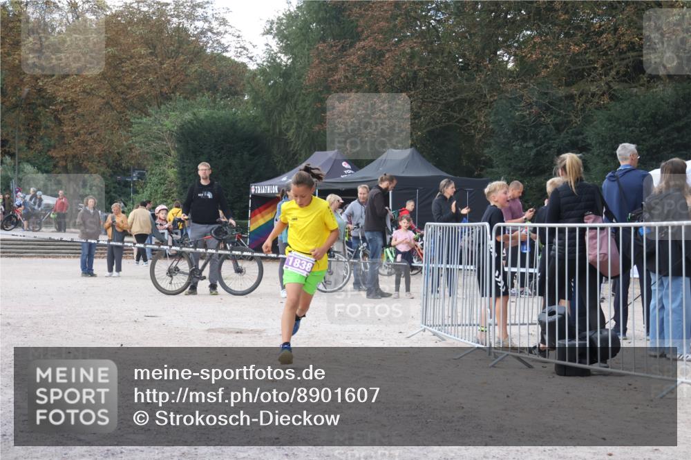 14.09.2025 - Stadtparktriathlon Strokosch-Dieckow http://msf.ph/oto/8901607 14.09.2025 15:04:58 Ziel 1792, 1812, 1837, 1838 meine-sportfotos.de