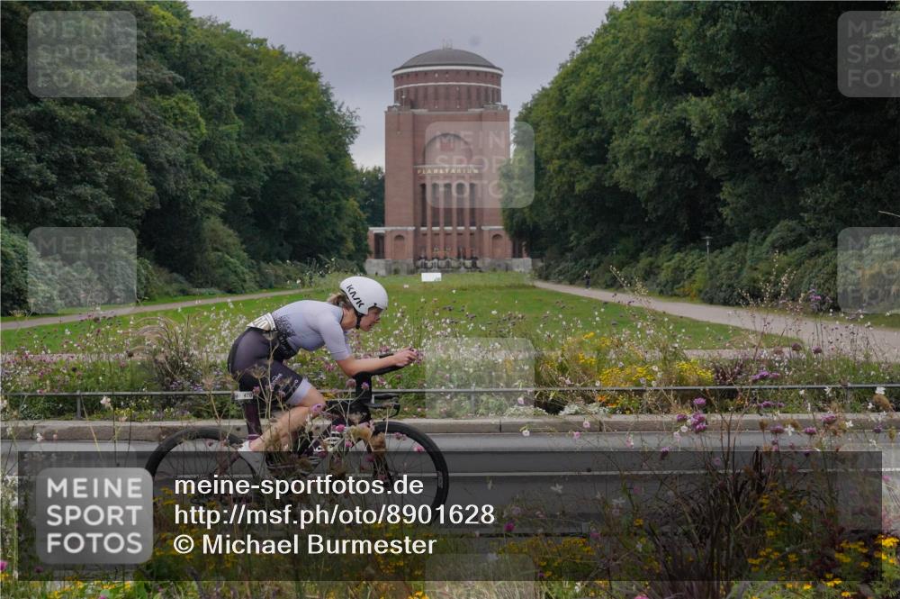 14.09.2025 - Stadtparktriathlon Michael Burmester http://msf.ph/oto/8901628 14.09.2025 09:26:25 Radfahren 320, 356, 381, 389, 415, 419, 439, 443, 447, 464, 472, 486, 495 meine-sportfotos.de