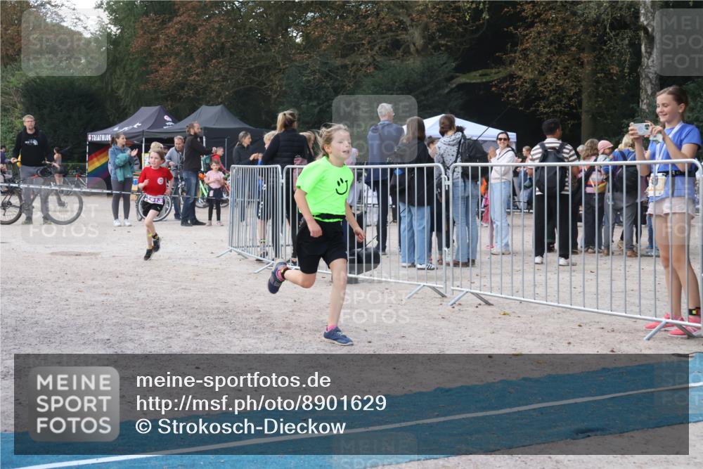 14.09.2025 - Stadtparktriathlon Strokosch-Dieckow http://msf.ph/oto/8901629 14.09.2025 15:05:04 Ziel 1792, 1801, 1813, 1838 meine-sportfotos.de