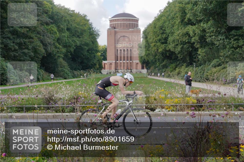 14.09.2025 - Stadtparktriathlon Michael Burmester http://msf.ph/oto/8901659 14.09.2025 13:18:39 Radfahren 1436, 1453, 1480, 1501, 1508, 1521, 1543 meine-sportfotos.de