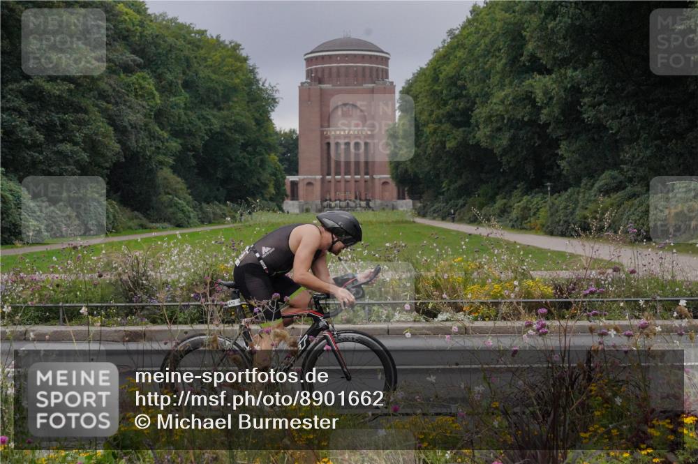 14.09.2025 - Stadtparktriathlon Michael Burmester http://msf.ph/oto/8901662 14.09.2025 09:26:32 Radfahren 306, 320, 338, 356, 381, 389, 419, 439, 447, 472 meine-sportfotos.de