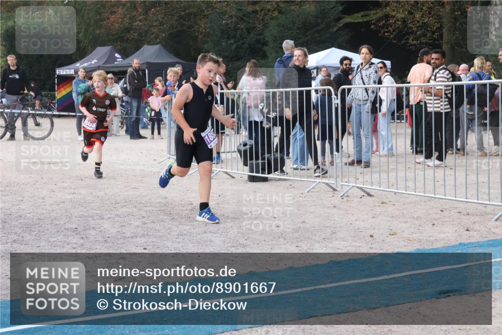 14.09.2025 - Stadtparktriathlon Strokosch-Dieckow http://msf.ph/oto/8901667 14.09.2025 15:05:11 Ziel 1792, 1795, 1801, 1803, 1813, 1855 meine-sportfotos.de