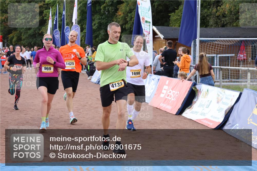14.09.2025 - Airport Race Strokosch-Dieckow http://msf.ph/oto/8901675 14.09.2025 12:32:15 Ziel 269, 303, 421, 494, 678, 743, 969, 1425, 1698, 1816, 2110, 4132 meine-sportfotos.de