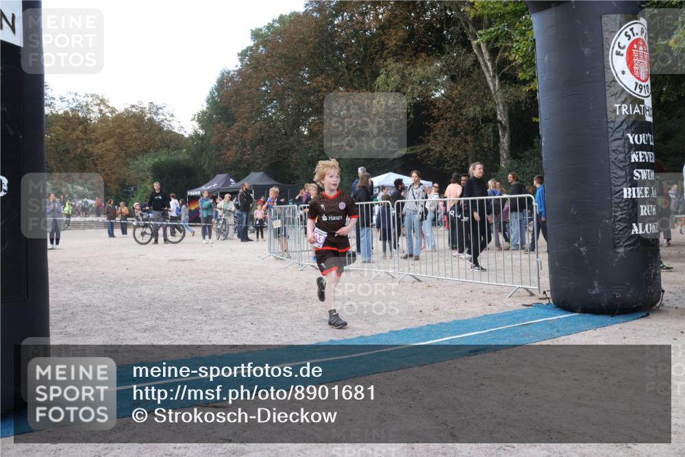14.09.2025 - Stadtparktriathlon Strokosch-Dieckow http://msf.ph/oto/8901681 14.09.2025 15:05:14 Ziel 1795, 1801, 1803, 1813, 1855 meine-sportfotos.de