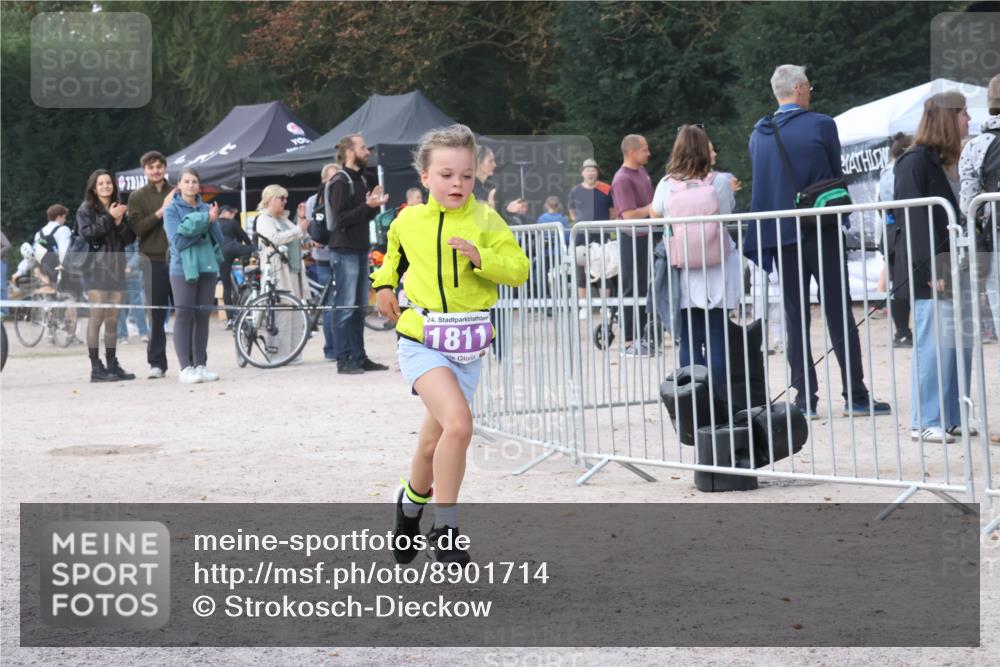 14.09.2025 - Stadtparktriathlon Strokosch-Dieckow http://msf.ph/oto/8901714 14.09.2025 15:06:01 Ziel 1811 meine-sportfotos.de
