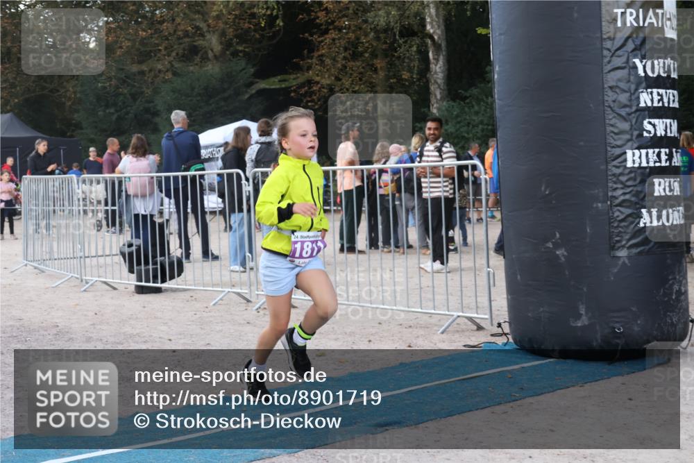 14.09.2025 - Stadtparktriathlon Strokosch-Dieckow http://msf.ph/oto/8901719 14.09.2025 15:06:02 Ziel 1811 meine-sportfotos.de