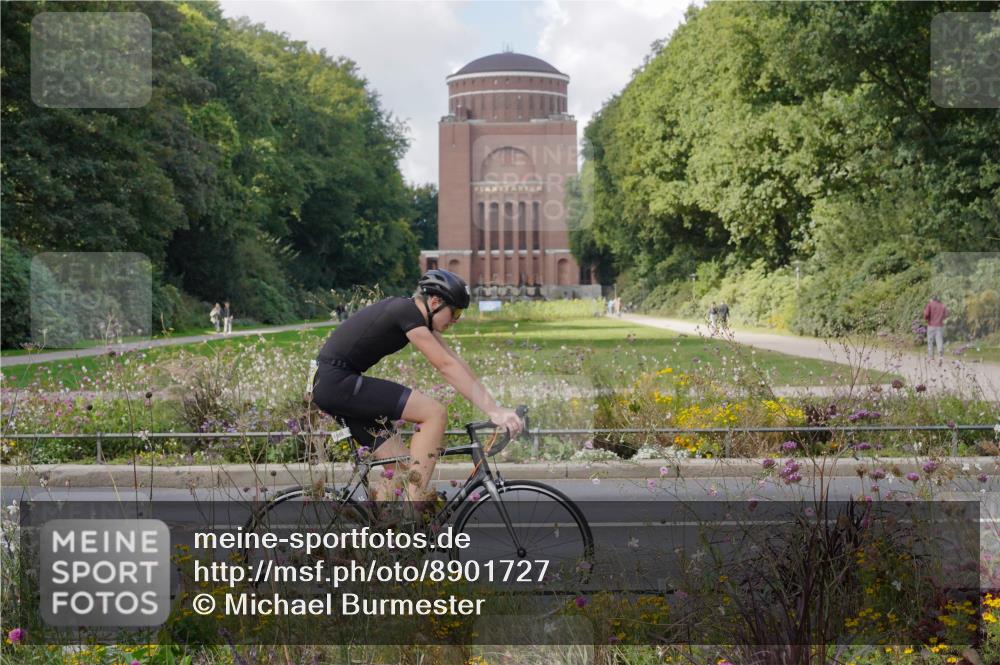 14.09.2025 - Stadtparktriathlon Michael Burmester http://msf.ph/oto/8901727 14.09.2025 13:19:30 Radfahren 1473, 1476, 1484, 1546, 1558, 1611 meine-sportfotos.de