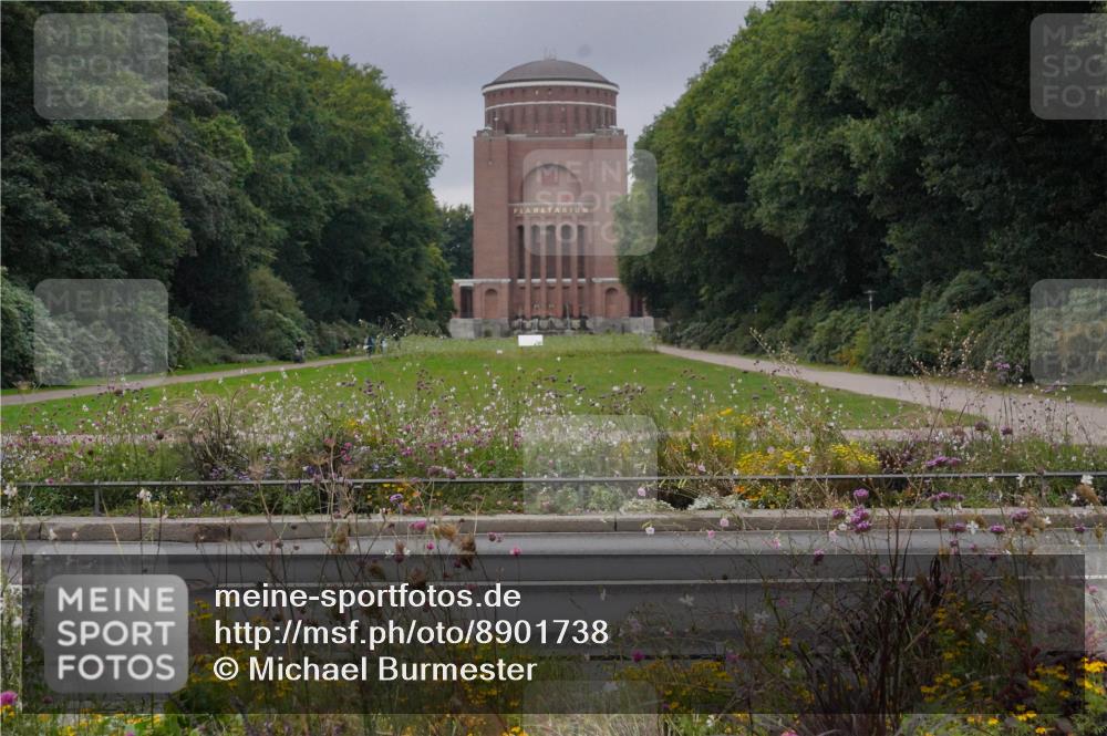 14.09.2025 - Stadtparktriathlon Michael Burmester http://msf.ph/oto/8901738 14.09.2025 09:27:11 Radfahren 469, 477, 494 meine-sportfotos.de