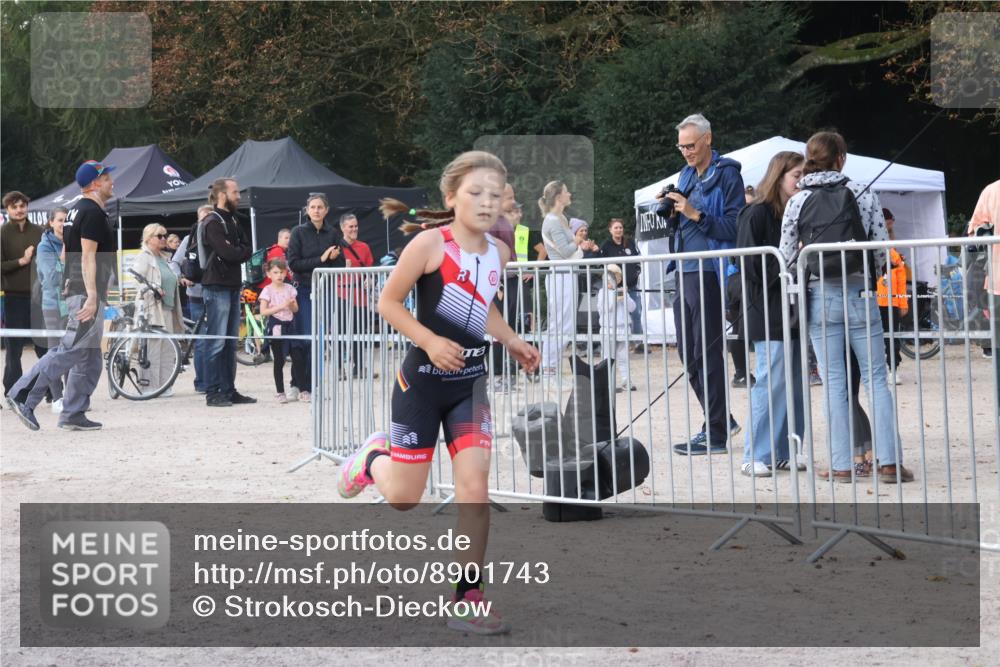 14.09.2025 - Stadtparktriathlon Strokosch-Dieckow http://msf.ph/oto/8901743 14.09.2025 15:06:22 Ziel 1817, 1856 meine-sportfotos.de