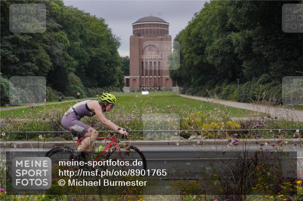 14.09.2025 - Stadtparktriathlon Michael Burmester http://msf.ph/oto/8901765 14.09.2025 09:27:35 Radfahren 346, 379, 386, 445, 467, 473, 506 meine-sportfotos.de