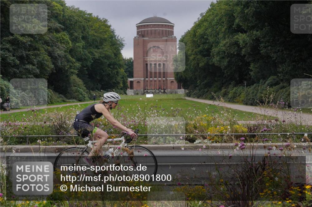14.09.2025 - Stadtparktriathlon Michael Burmester http://msf.ph/oto/8901800 14.09.2025 09:28:01 Radfahren 485, 505 meine-sportfotos.de