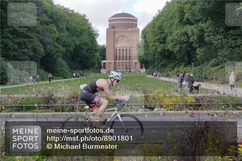 14.09.2025 - Stadtparktriathlon Michael Burmester http://msf.ph/oto/8901801 14.09.2025 13:20:27 Radfahren 1437, 1465, 1497, 1576, 1581, 1607 meine-sportfotos.de