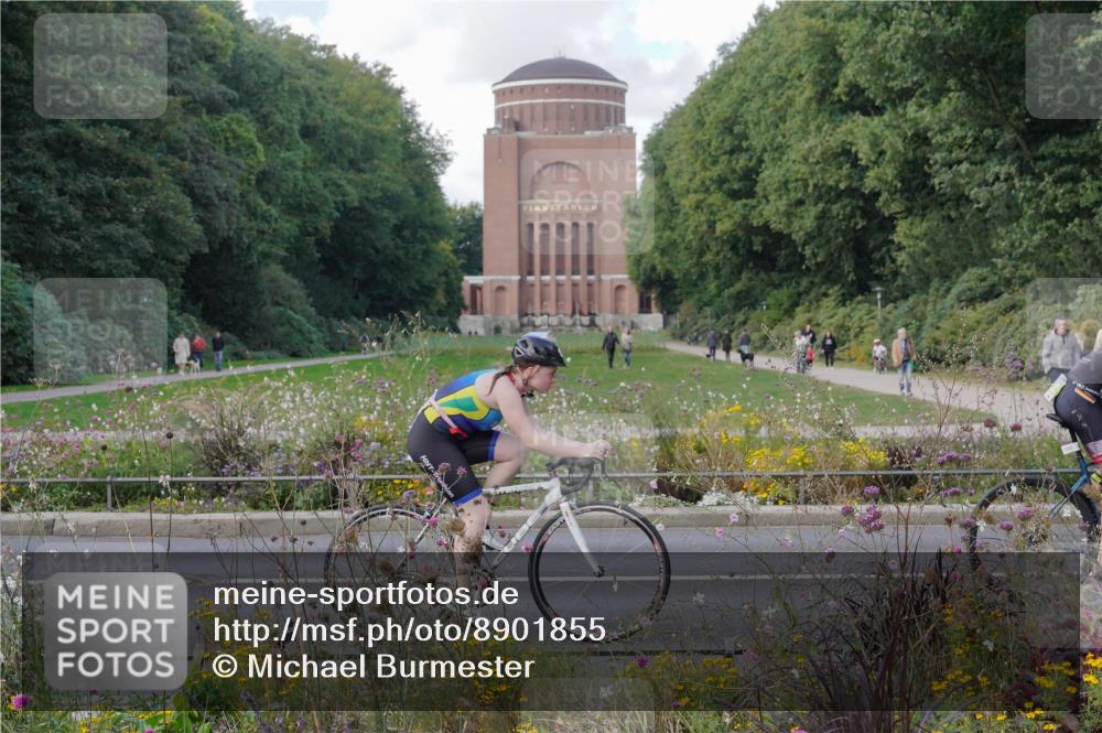 14.09.2025 - Stadtparktriathlon Michael Burmester http://msf.ph/oto/8901855 14.09.2025 13:21:40 Radfahren 1469, 1530, 1538, 1552, 1564 meine-sportfotos.de