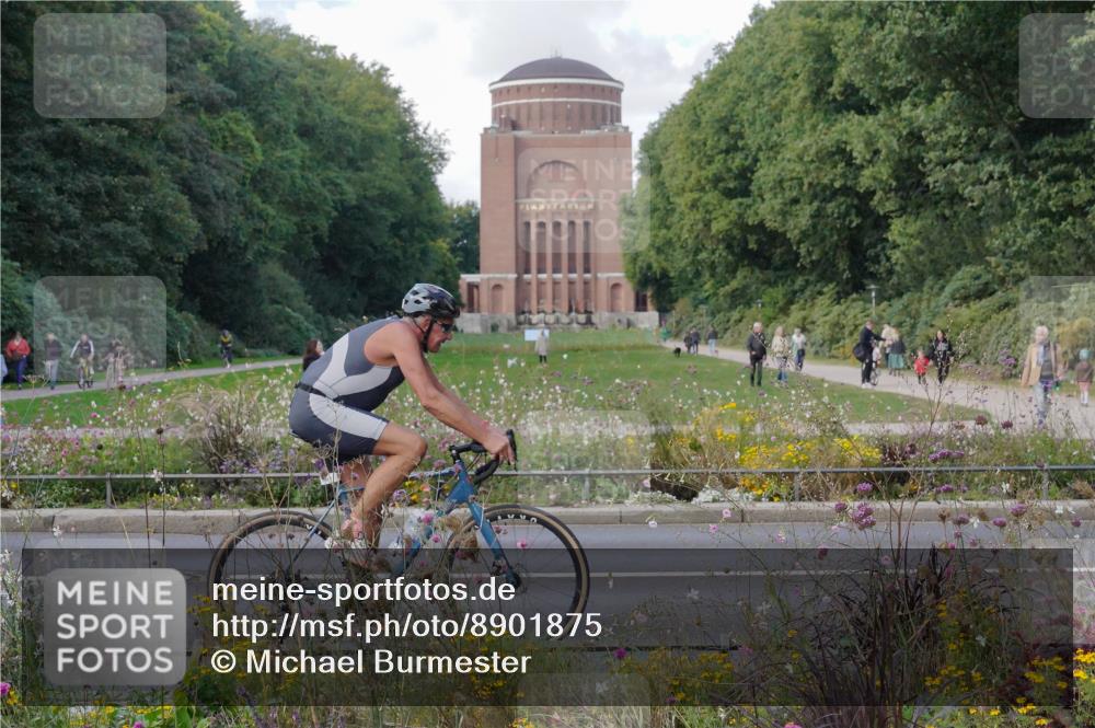 14.09.2025 - Stadtparktriathlon Michael Burmester http://msf.ph/oto/8901875 14.09.2025 13:22:01 Radfahren 1475, 1487, 1490, 1505, 1525, 1604 meine-sportfotos.de