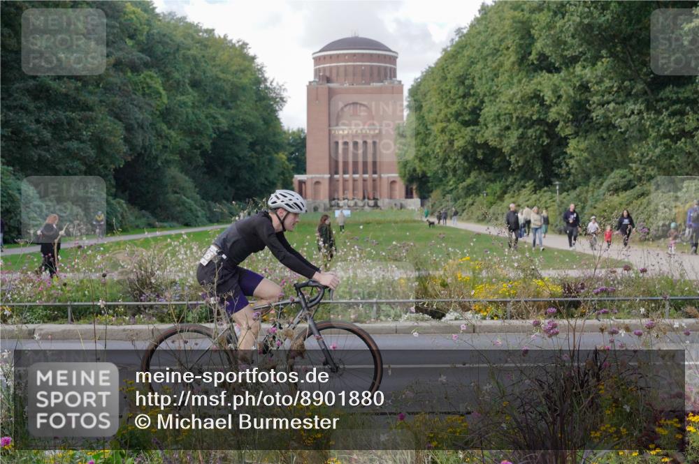 14.09.2025 - Stadtparktriathlon Michael Burmester http://msf.ph/oto/8901880 14.09.2025 13:22:05 Radfahren 1487, 1490, 1505, 1604 meine-sportfotos.de