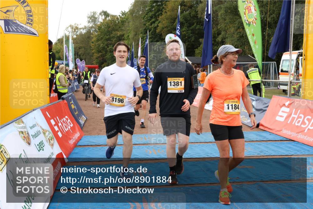 14.09.2025 - Airport Race Strokosch-Dieckow http://msf.ph/oto/8901884 14.09.2025 12:32:49 Ziel 15, 412, 804, 1168, 1184, 1225, 1269, 1381, 1413, 2107, 2172, 4196, 5456, 5511 meine-sportfotos.de