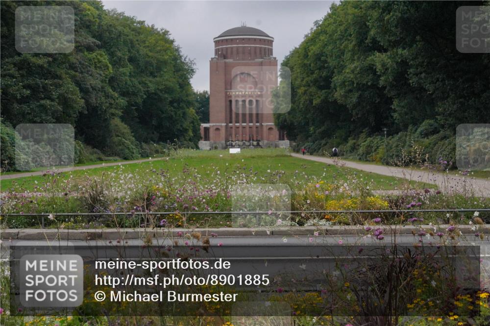14.09.2025 - Stadtparktriathlon Michael Burmester http://msf.ph/oto/8901885 14.09.2025 09:28:58 Radfahren 392, 487, 504 meine-sportfotos.de