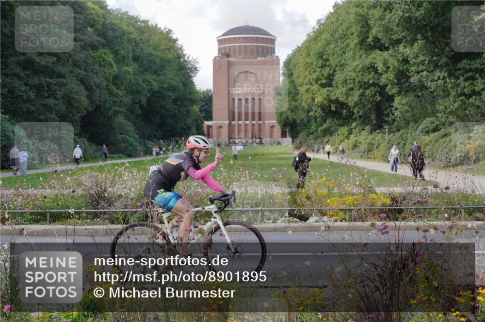 14.09.2025 - Stadtparktriathlon Michael Burmester http://msf.ph/oto/8901895 14.09.2025 13:22:21 Radfahren 1430, 1444, 1452, 1520, 1548, 1577 meine-sportfotos.de