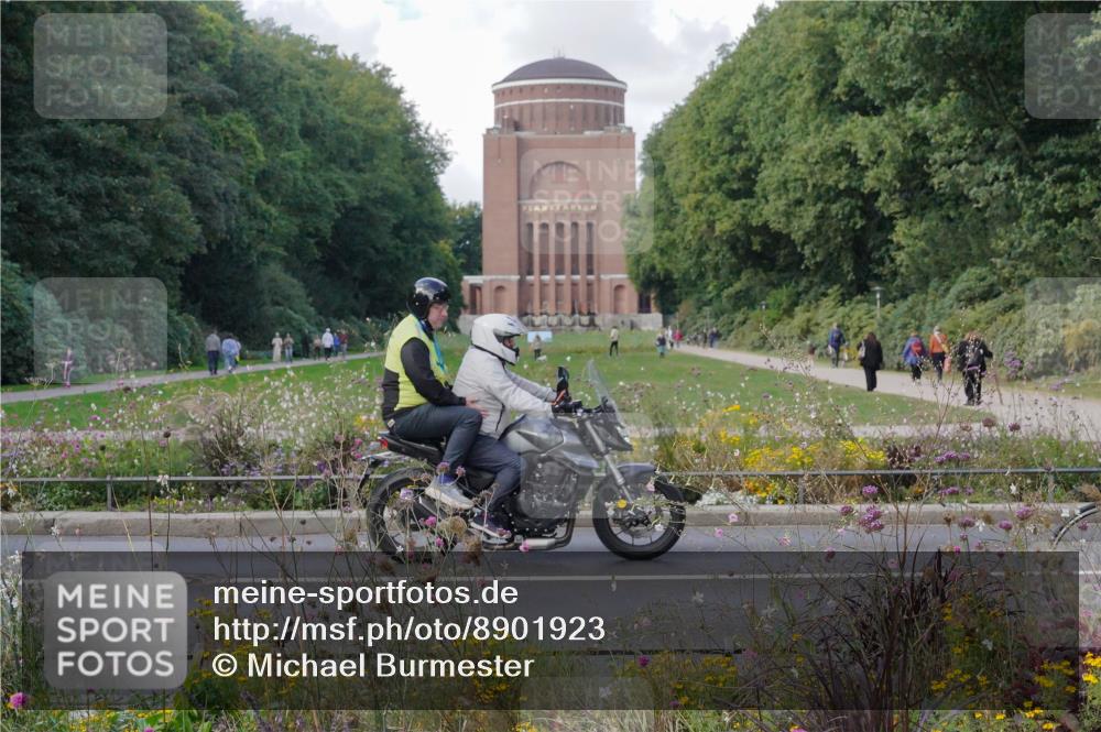 14.09.2025 - Stadtparktriathlon Michael Burmester http://msf.ph/oto/8901923 14.09.2025 13:22:44 Radfahren 1423, 1471, 1492, 1535 meine-sportfotos.de