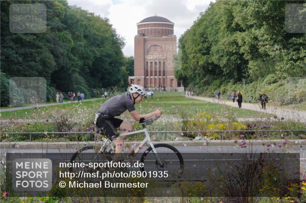 14.09.2025 - Stadtparktriathlon Michael Burmester http://msf.ph/oto/8901935 14.09.2025 13:23:00 Radfahren 1324, 1350, 1451, 1481, 1491, 1612 meine-sportfotos.de