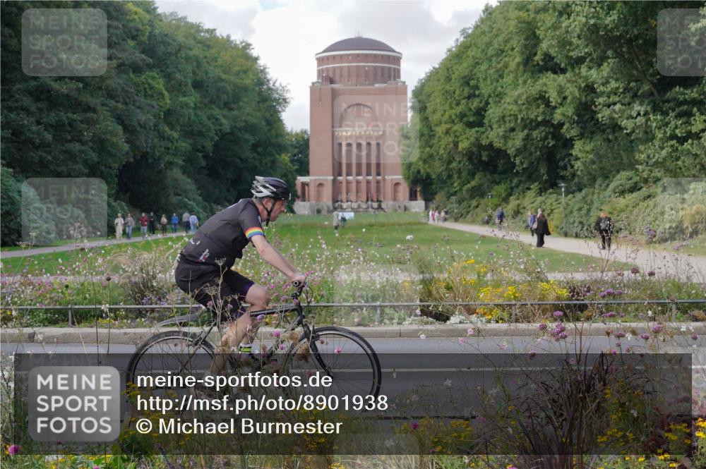 14.09.2025 - Stadtparktriathlon Michael Burmester http://msf.ph/oto/8901938 14.09.2025 13:23:03 Radfahren 1451, 1481, 1491, 1612 meine-sportfotos.de