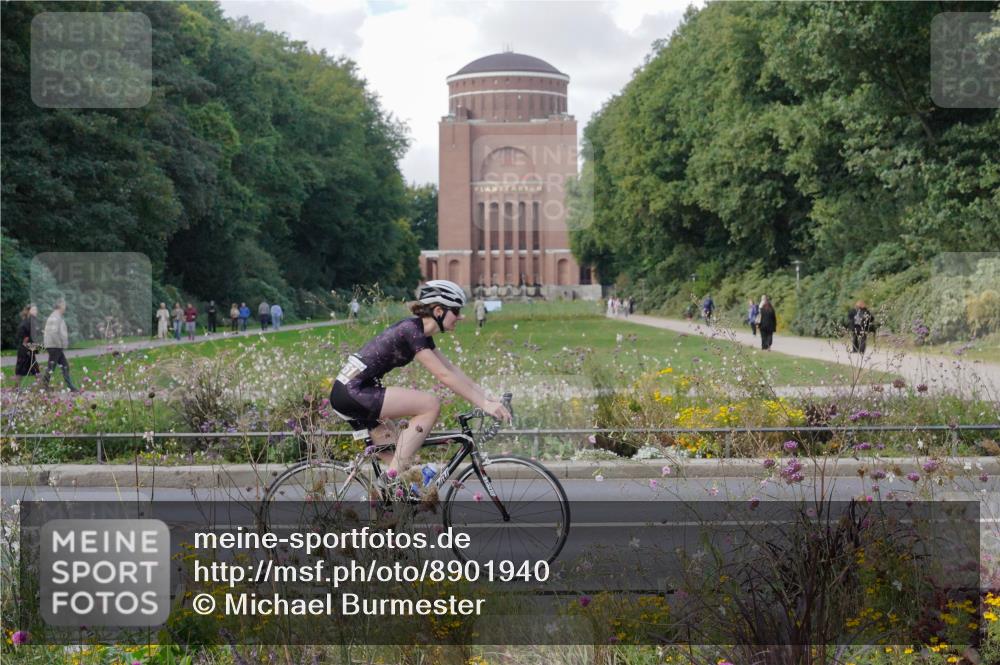 14.09.2025 - Stadtparktriathlon Michael Burmester http://msf.ph/oto/8901940 14.09.2025 13:23:04 Radfahren 1451, 1456, 1481, 1491, 1612 meine-sportfotos.de