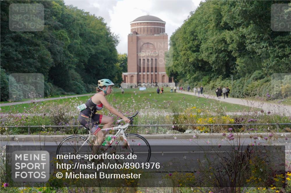 14.09.2025 - Stadtparktriathlon Michael Burmester http://msf.ph/oto/8901976 14.09.2025 13:23:46 Radfahren 1455, 1570, 1574 meine-sportfotos.de