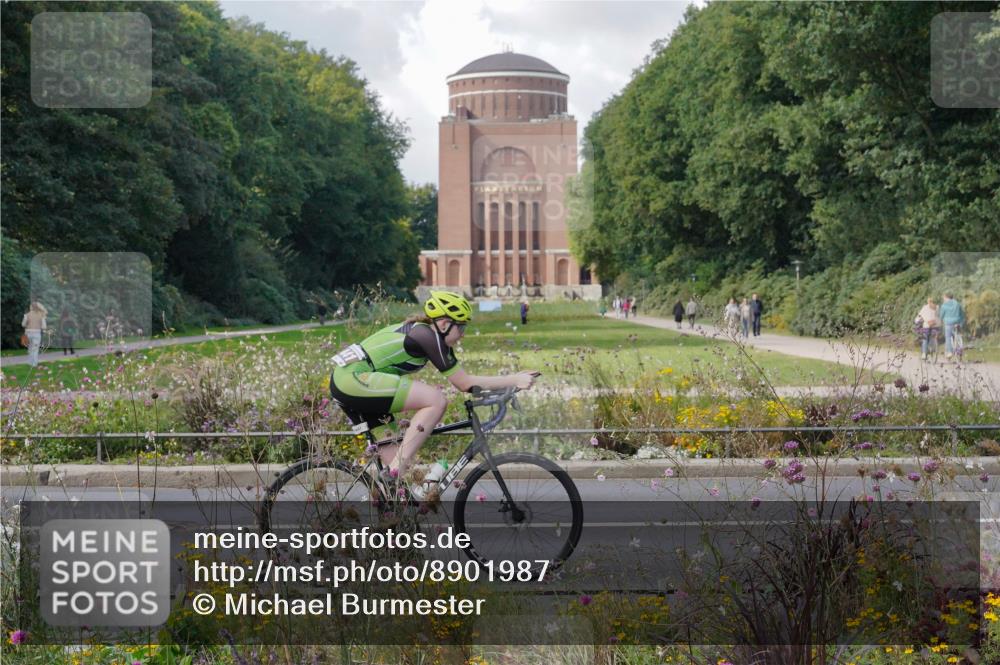 14.09.2025 - Stadtparktriathlon Michael Burmester http://msf.ph/oto/8901987 14.09.2025 13:24:08 Radfahren 1429, 1441, 1506, 1606, 1615 meine-sportfotos.de