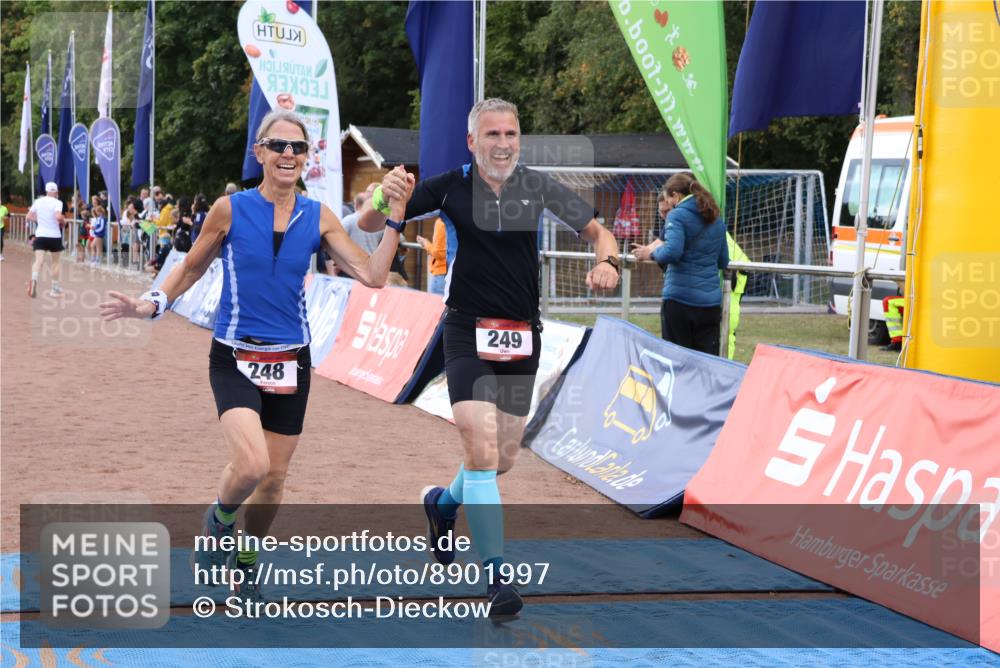14.09.2025 - Airport Race Strokosch-Dieckow http://msf.ph/oto/8901997 14.09.2025 12:33:35 Ziel 248, 249 meine-sportfotos.de