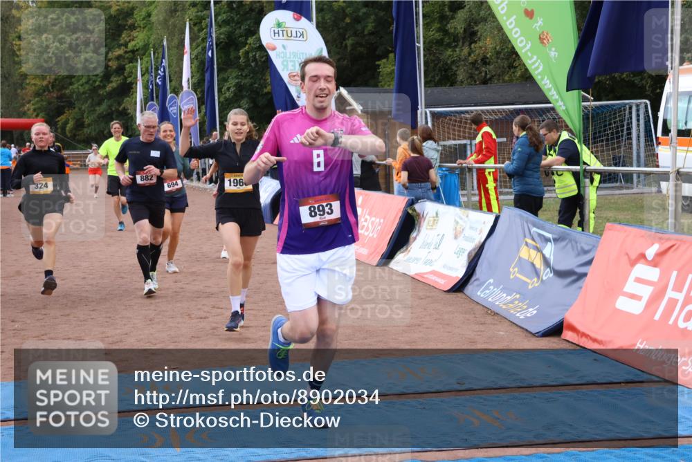 14.09.2025 - Airport Race Strokosch-Dieckow http://msf.ph/oto/8902034 14.09.2025 12:33:57 Ziel 535, 625, 694, 790, 882, 893, 1378, 1631, 1901, 1966, 2088, 2160 meine-sportfotos.de