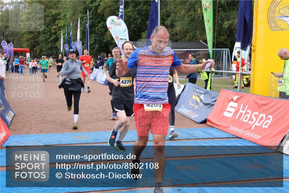 14.09.2025 - Airport Race Strokosch-Dieckow http://msf.ph/oto/8902108 14.09.2025 12:35:08 Ziel 130, 631, 652, 677, 752, 834, 852, 1152, 1264, 1405, 1758, 1817, 1859, 1866, 4053, 4209, 4270 meine-sportfotos.de