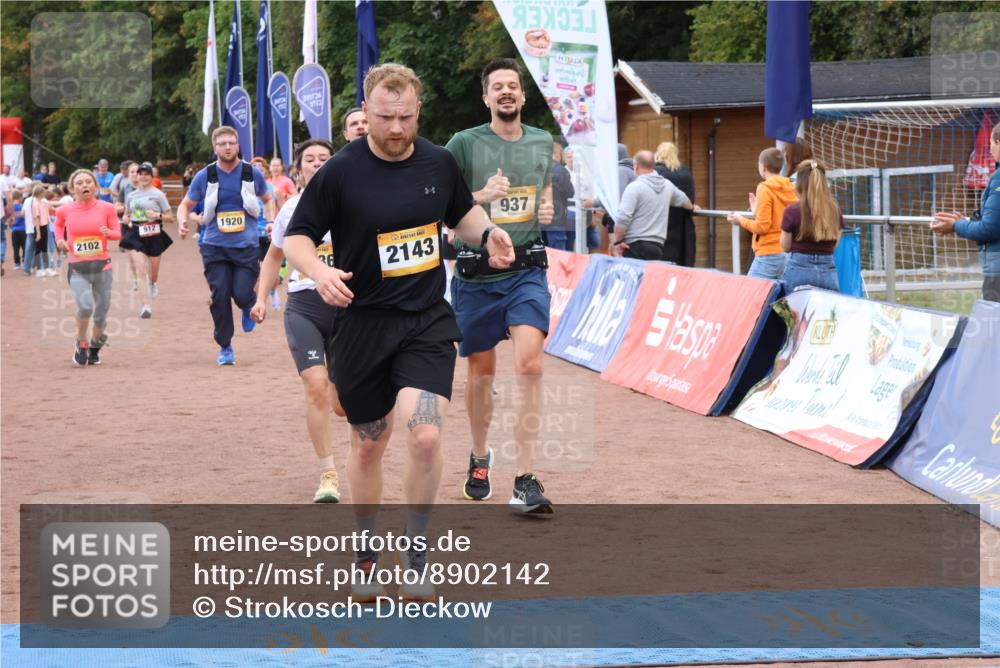 14.09.2025 - Airport Race Strokosch-Dieckow http://msf.ph/oto/8902142 14.09.2025 12:35:31 Ziel 310, 665, 899, 912, 937, 1002, 1636, 1652, 1886, 1920, 2036, 2102, 2143, 4226, 4258 meine-sportfotos.de