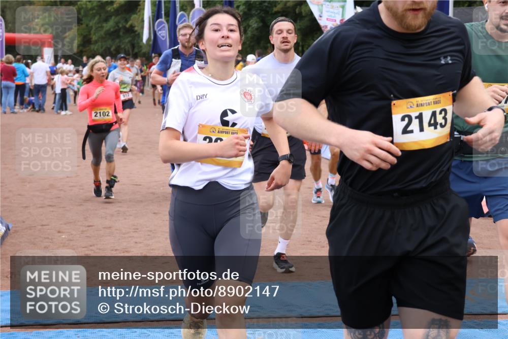 14.09.2025 - Airport Race Strokosch-Dieckow http://msf.ph/oto/8902147 14.09.2025 12:35:32 Ziel 310, 665, 849, 899, 912, 937, 1002, 1636, 1652, 1886, 1920, 2036, 2102, 2143, 4226, 4258 meine-sportfotos.de