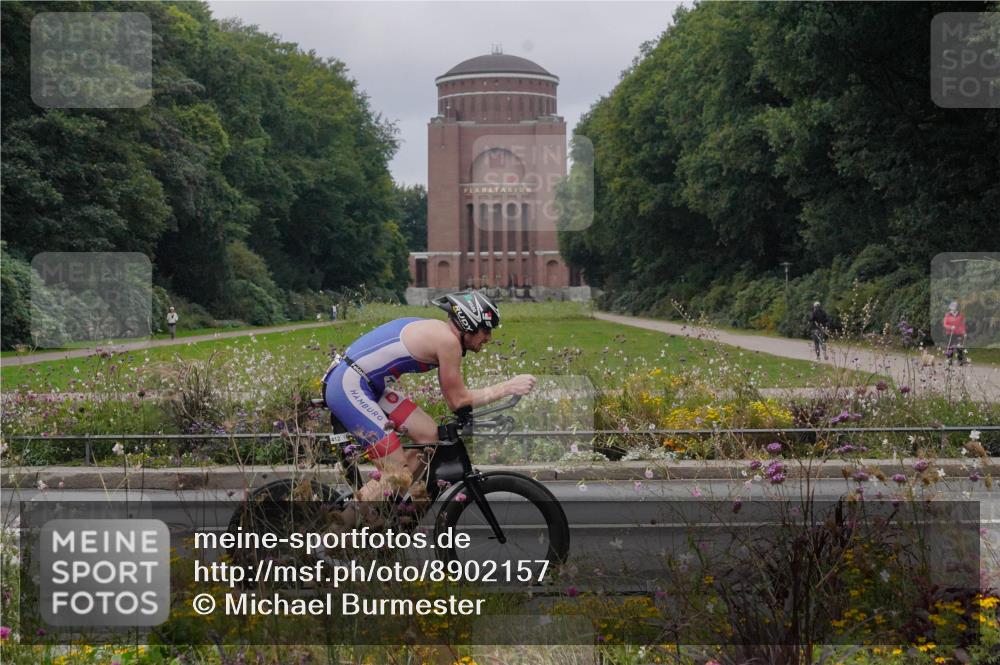 14.09.2025 - Stadtparktriathlon Michael Burmester http://msf.ph/oto/8902157 14.09.2025 09:30:06 Radfahren 394, 412, 484 meine-sportfotos.de