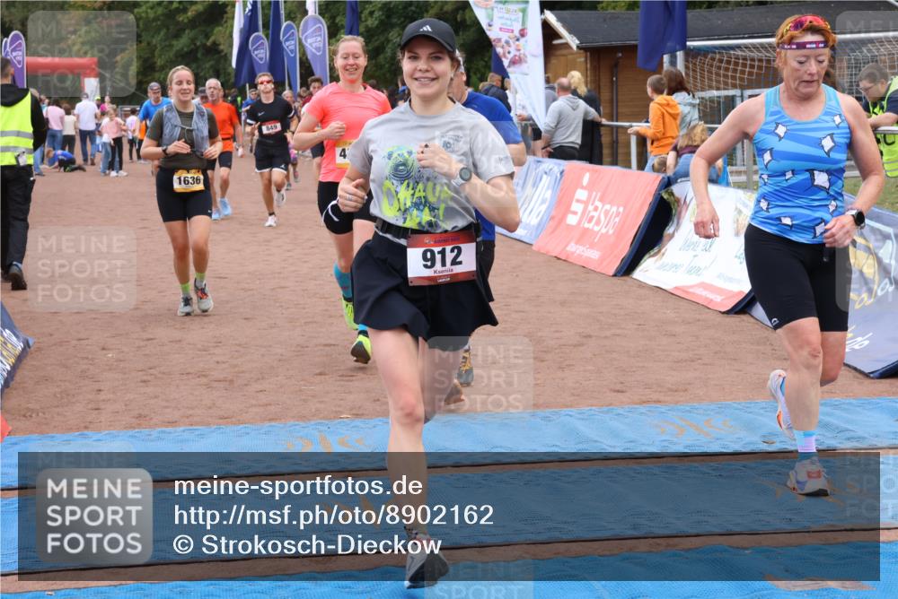 14.09.2025 - Airport Race Strokosch-Dieckow http://msf.ph/oto/8902162 14.09.2025 12:35:37 Ziel 111, 419, 849, 899, 912, 929, 1002, 1120, 1374, 1636, 1652, 1855, 1886, 1920, 1942, 2102, 4226, 4258 meine-sportfotos.de