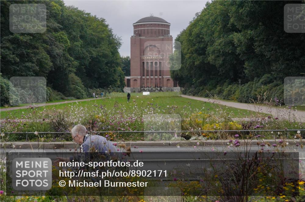 14.09.2025 - Stadtparktriathlon Michael Burmester http://msf.ph/oto/8902171 14.09.2025 09:30:21 Radfahren 434 meine-sportfotos.de
