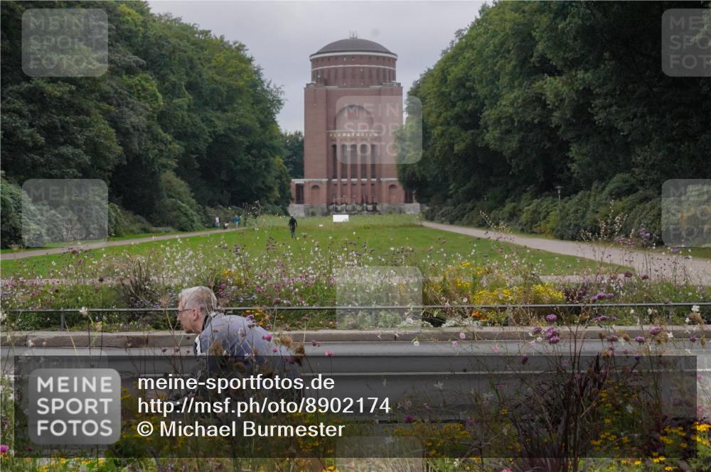 14.09.2025 - Stadtparktriathlon Michael Burmester http://msf.ph/oto/8902174 14.09.2025 09:30:22 Radfahren 434 meine-sportfotos.de