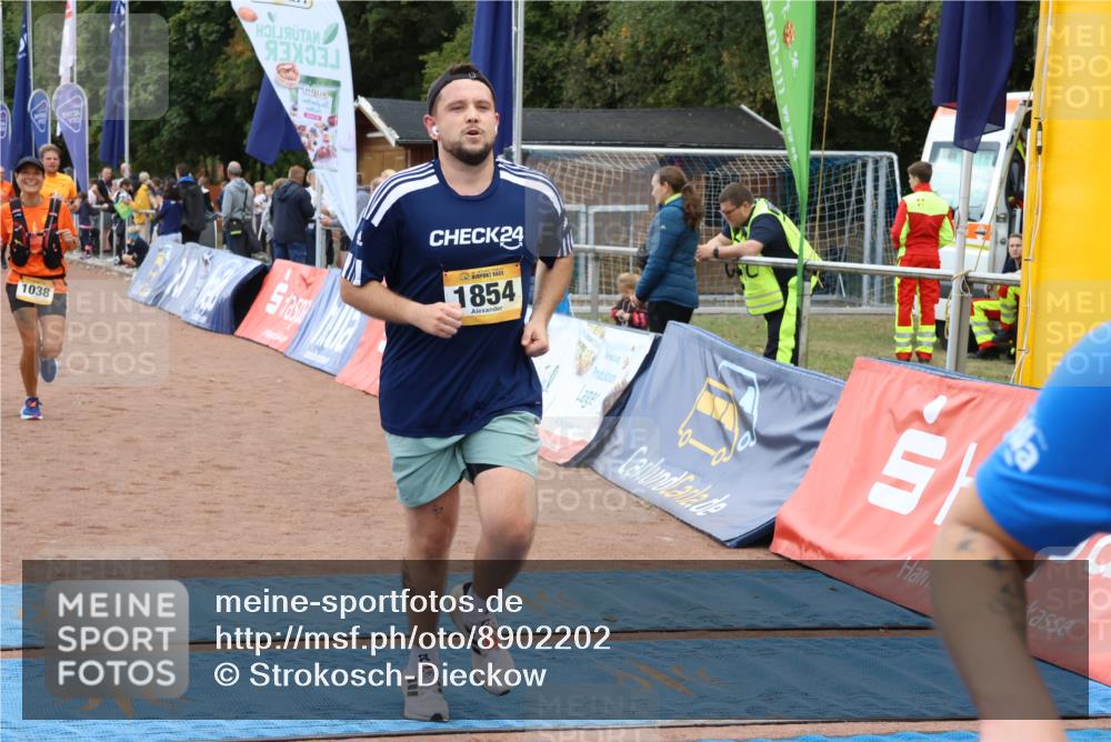 14.09.2025 - Airport Race Strokosch-Dieckow http://msf.ph/oto/8902202 14.09.2025 12:35:58 Ziel 375, 861, 1038, 1481, 1488, 1854, 4138 meine-sportfotos.de