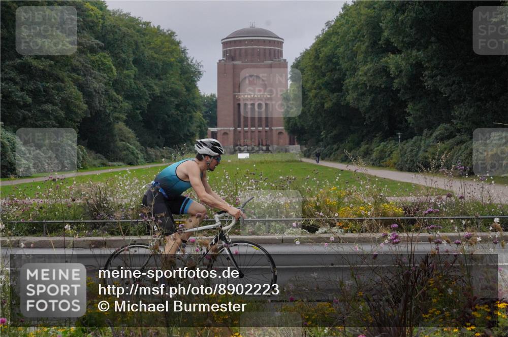 14.09.2025 - Stadtparktriathlon Michael Burmester http://msf.ph/oto/8902223 14.09.2025 09:32:05 Radfahren 431, 446 meine-sportfotos.de