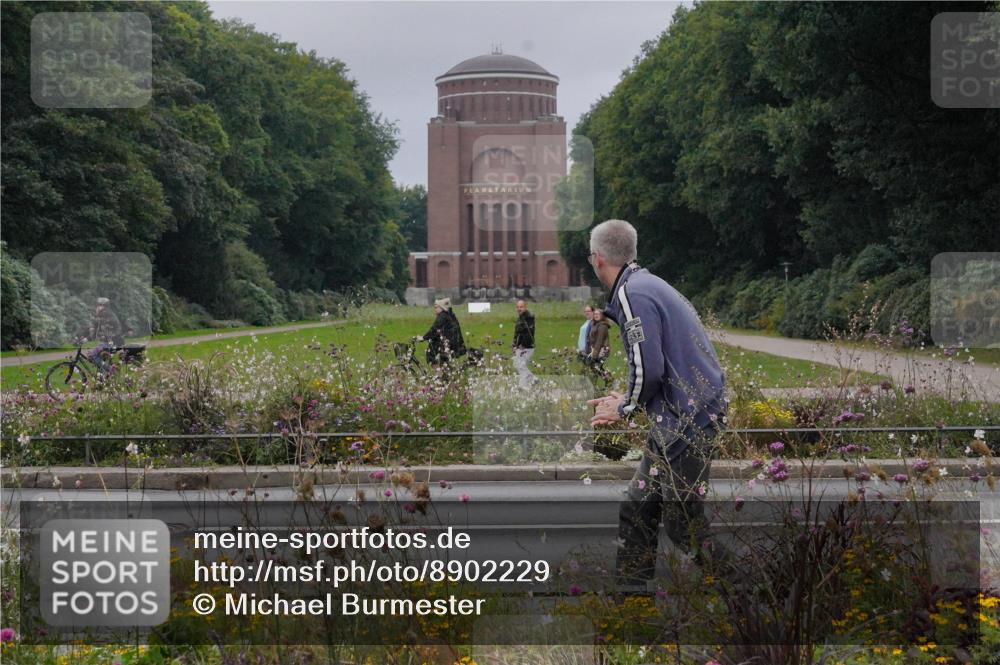 14.09.2025 - Stadtparktriathlon Michael Burmester http://msf.ph/oto/8902229 14.09.2025 09:32:15 Radfahren 468 meine-sportfotos.de