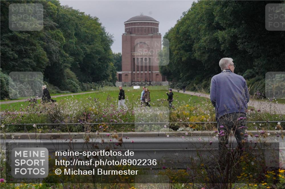 14.09.2025 - Stadtparktriathlon Michael Burmester http://msf.ph/oto/8902236 14.09.2025 09:32:16 Radfahren 468 meine-sportfotos.de