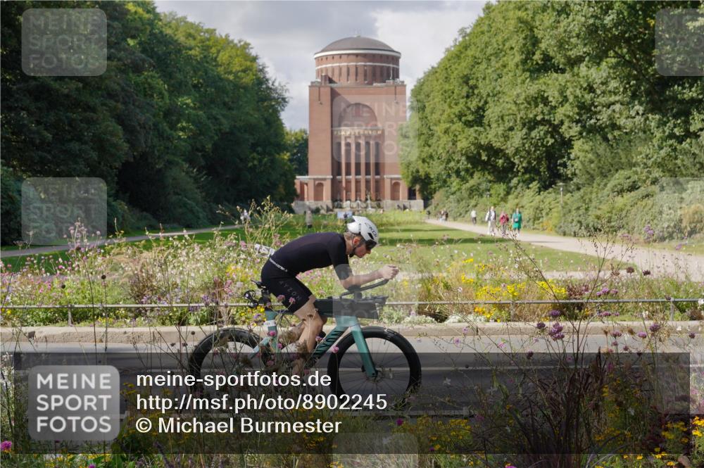 14.09.2025 - Stadtparktriathlon Michael Burmester http://msf.ph/oto/8902245 14.09.2025 13:26:20 Radfahren 1484, 1534, 1541, 1605, 1611 meine-sportfotos.de