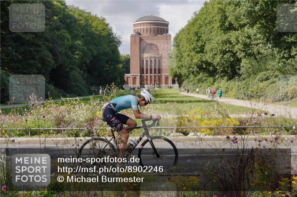 14.09.2025 - Stadtparktriathlon Michael Burmester http://msf.ph/oto/8902246 14.09.2025 13:26:22 Radfahren 1484, 1515, 1534, 1541, 1605, 1611 meine-sportfotos.de