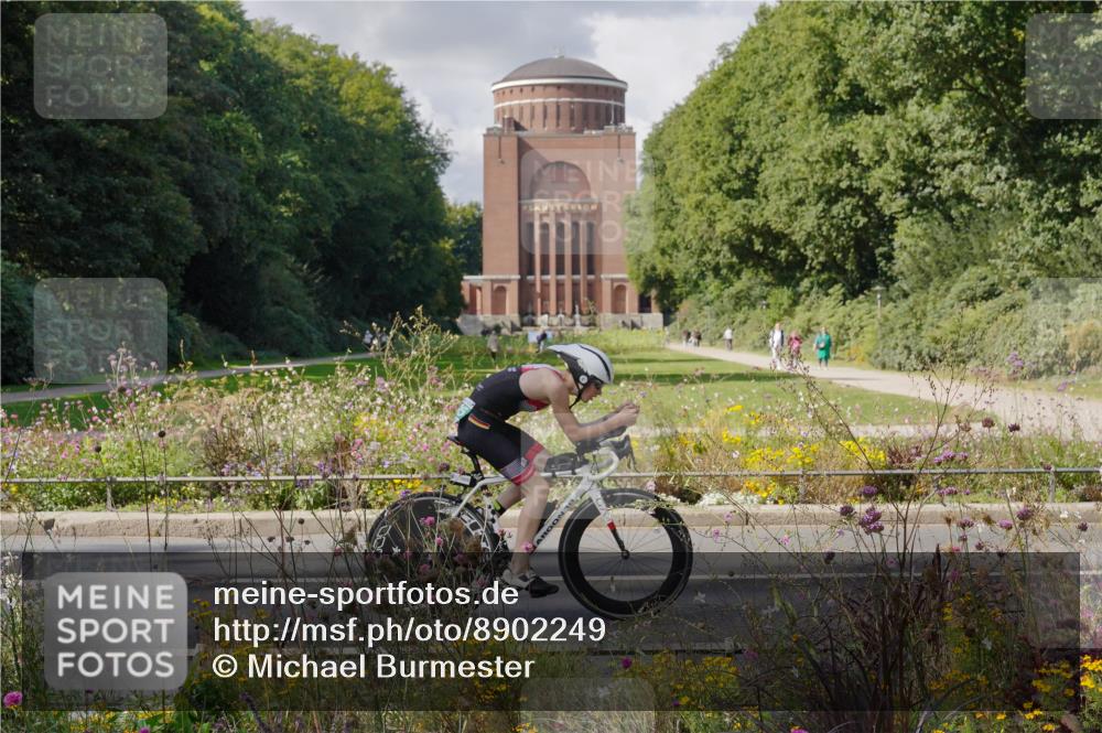 14.09.2025 - Stadtparktriathlon Michael Burmester http://msf.ph/oto/8902249 14.09.2025 13:26:23 Radfahren 1484, 1515, 1534, 1541, 1605, 1611 meine-sportfotos.de