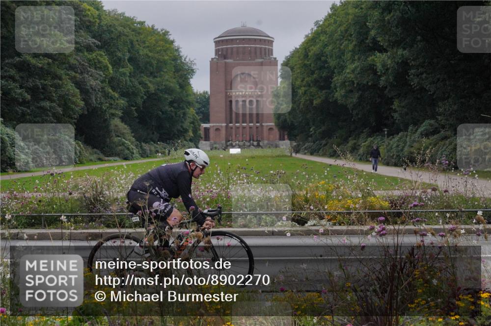 14.09.2025 - Stadtparktriathlon Michael Burmester http://msf.ph/oto/8902270 14.09.2025 09:32:55 Radfahren 381, 389, 419, 440, 471, 475, 481 meine-sportfotos.de