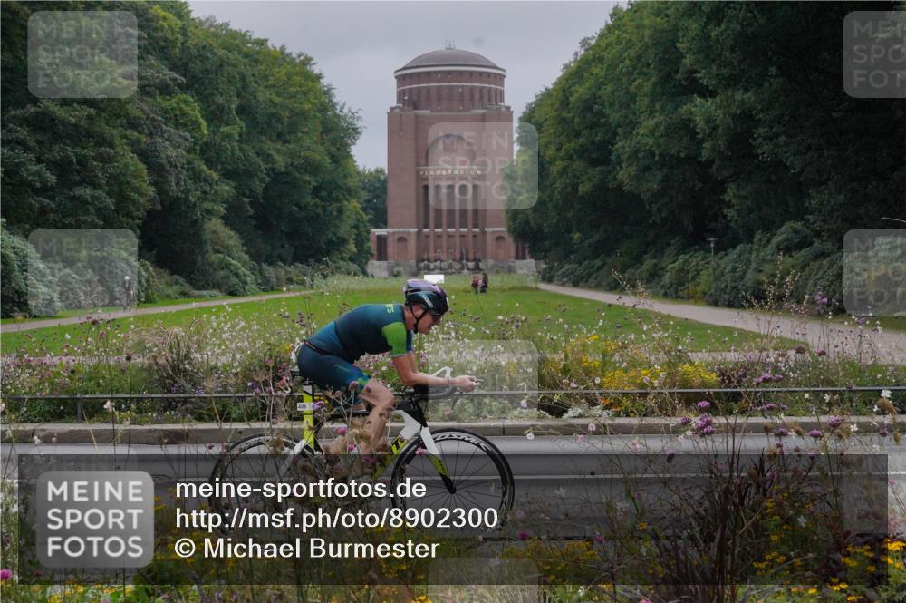 14.09.2025 - Stadtparktriathlon Michael Burmester http://msf.ph/oto/8902300 14.09.2025 09:33:29 Radfahren 420, 443, 447, 455, 459, 486, 495 meine-sportfotos.de