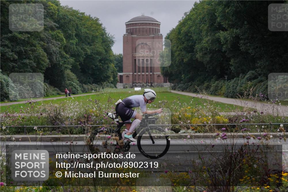 14.09.2025 - Stadtparktriathlon Michael Burmester http://msf.ph/oto/8902319 14.09.2025 09:33:54 Radfahren 379, 439, 442, 473, 503 meine-sportfotos.de