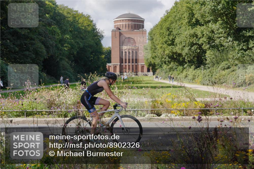 14.09.2025 - Stadtparktriathlon Michael Burmester http://msf.ph/oto/8902326 14.09.2025 13:27:37 Radfahren 1473, 1508, 1576 meine-sportfotos.de