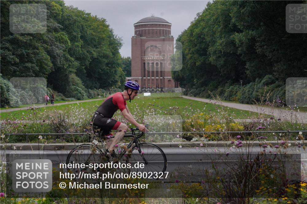 14.09.2025 - Stadtparktriathlon Michael Burmester http://msf.ph/oto/8902327 14.09.2025 09:34:04 Radfahren 395, 415, 469, 503 meine-sportfotos.de
